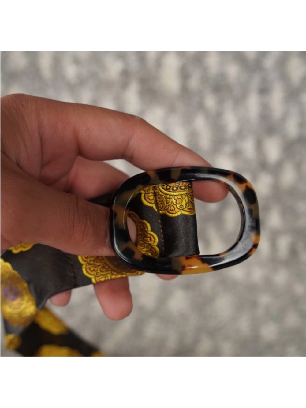 J Crew Tortoise Shell Style Buckle Silk Belt Womens S/M Black Yellow Embroidered - Picture 7 of 7